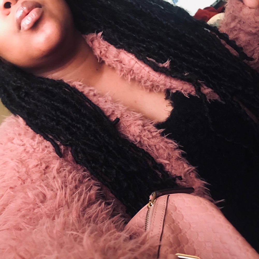 Meet your Posher, Rika